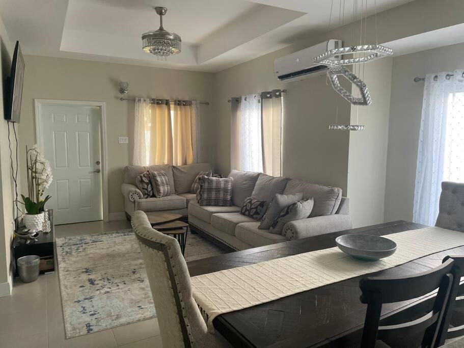 Natty'S Cozy Beach House In Hanover Jamaica Lucea Extérieur photo