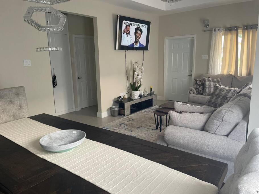 Natty'S Cozy Beach House In Hanover Jamaica Lucea Extérieur photo