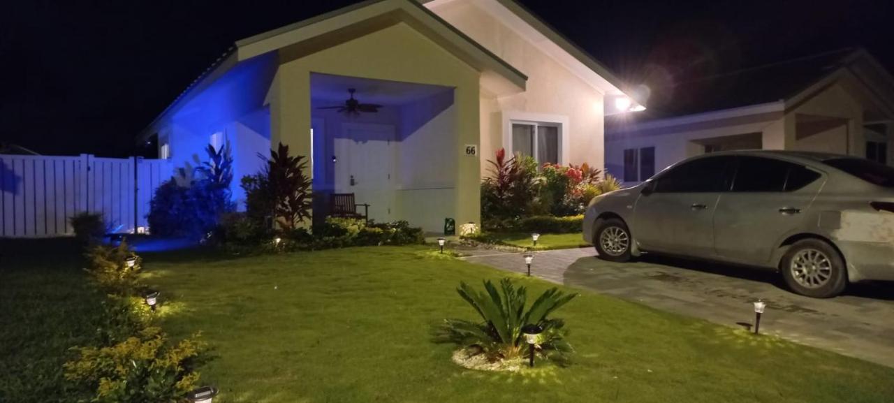 Natty'S Cozy Beach House In Hanover Jamaica Lucea Extérieur photo